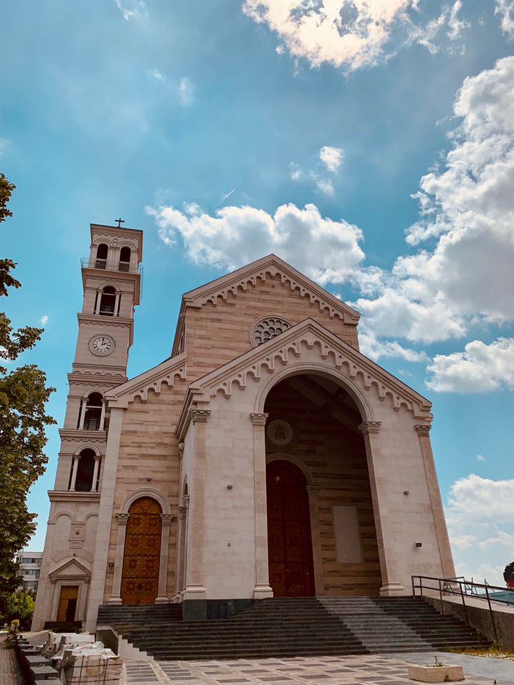 Mother Teresa Cathedral, Prishtine